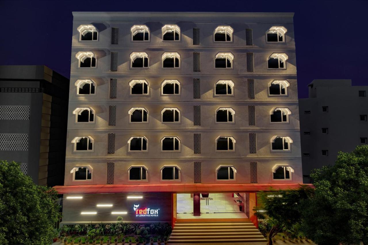 Red Fox By Lemon Tree Hotels, Vijayawada Exterior photo